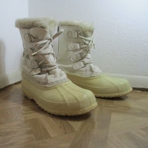 Sorel Manitou size 7 Polar Bear! Snow Boots White